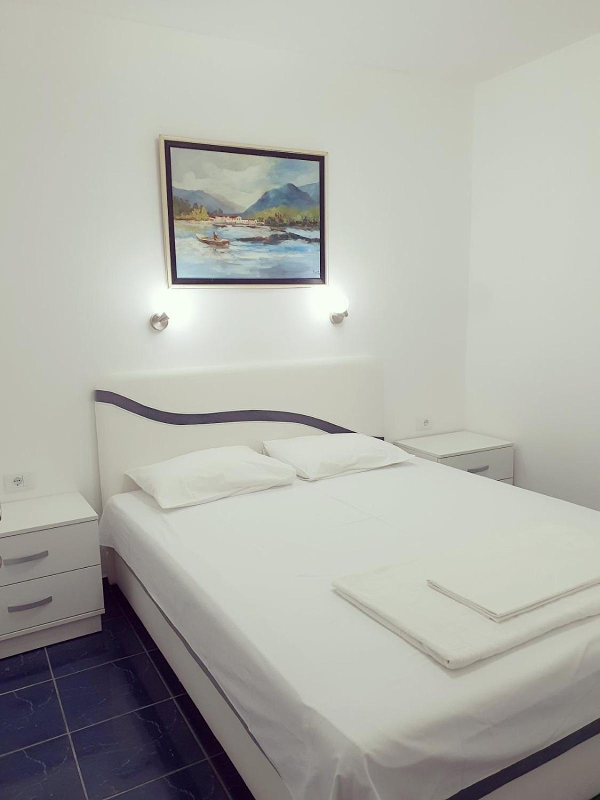 Apartments Adriatic Sveti Stefan Zimmer foto